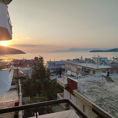 Seagull Apartments Неа-Перамос Екстер'єр фото